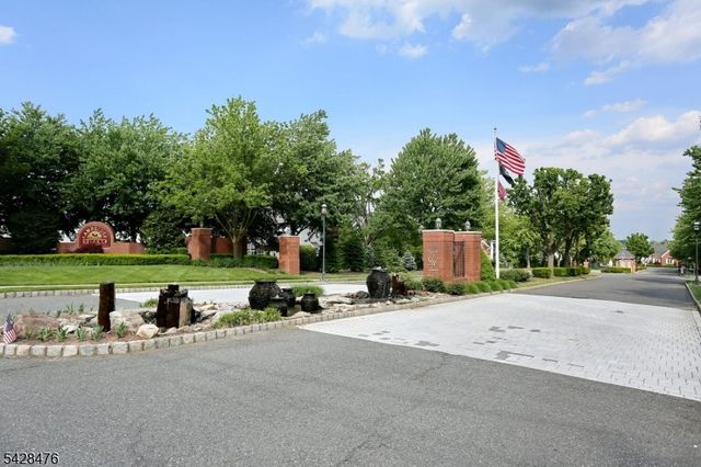 204 Swathmore Dr, Nutley Twp., NJ 07110