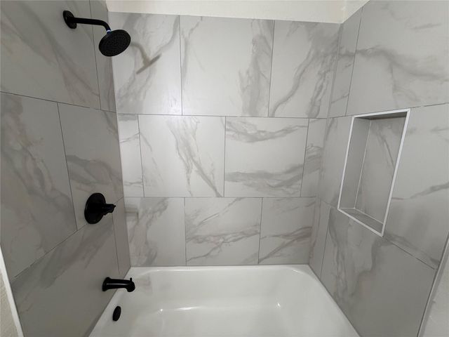 3915 Heatherbrook Drive, Houston, TX 77045