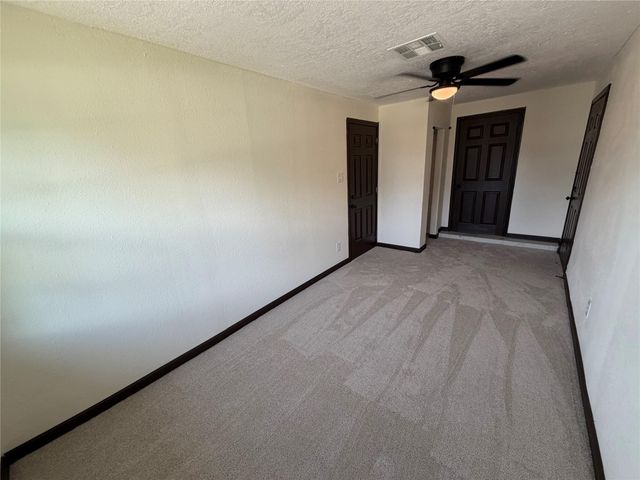 3915 Heatherbrook Drive, Houston, TX 77045