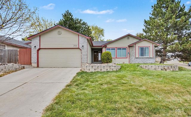 2910 Cougar Ave, Nampa, ID 83687