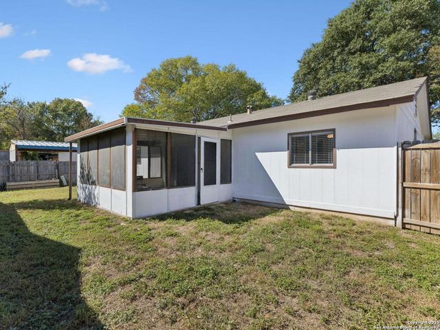 3710 Pipers Cross, San Antonio, TX 78251