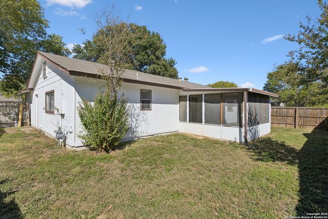 3710 Pipers Cross, San Antonio, TX 78251