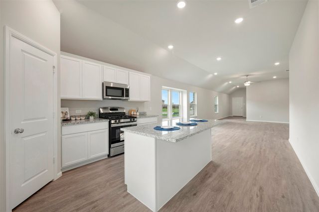 746 Gentle Bird Drive, Lavon, TX 75166