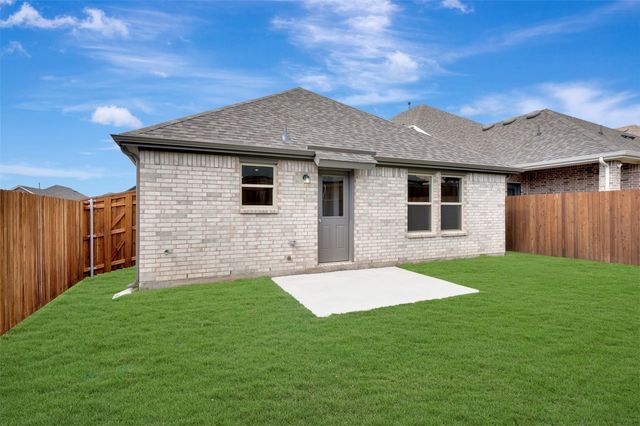 746 Gentle Bird Drive, Lavon, TX 75166