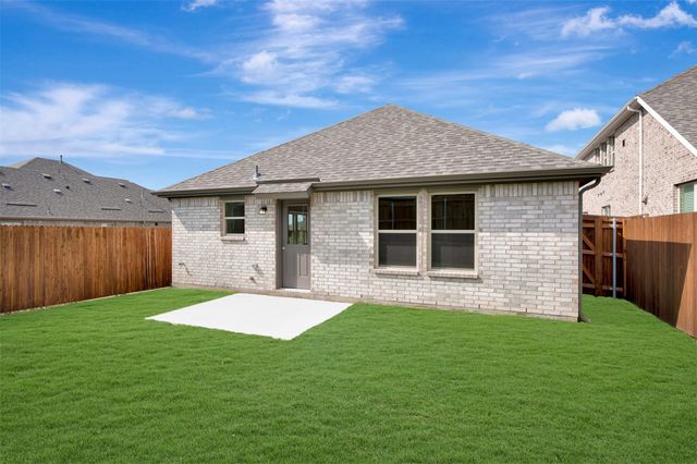 746 Gentle Bird Drive, Lavon, TX 75166