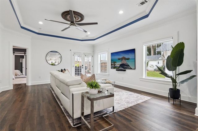 421 E CONCORD STREET, Orlando, FL 32803