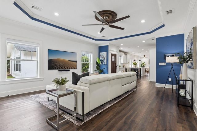 421 E CONCORD STREET, Orlando, FL 32803