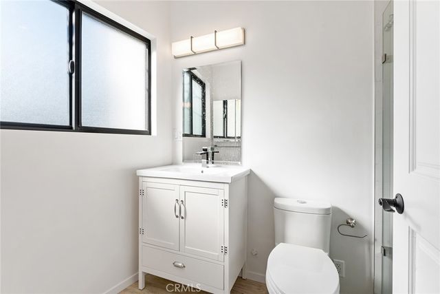 913 N Hilldale Avenue 3, West Hollywood, CA 90069