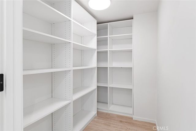 913 N Hilldale Avenue 3, West Hollywood, CA 90069