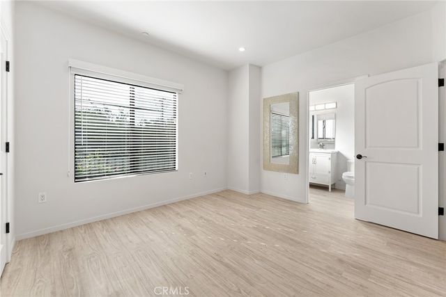913 N Hilldale Avenue 3, West Hollywood, CA 90069