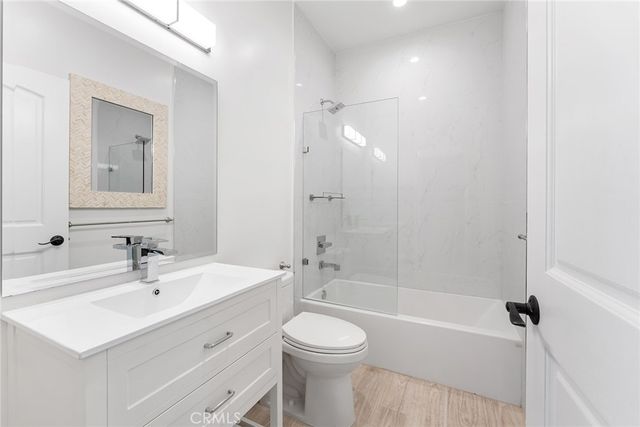 913 N Hilldale Avenue 3, West Hollywood, CA 90069