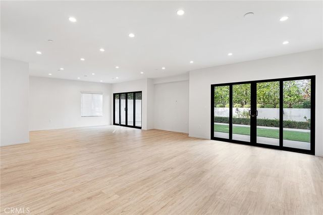 913 N Hilldale Avenue 3, West Hollywood, CA 90069