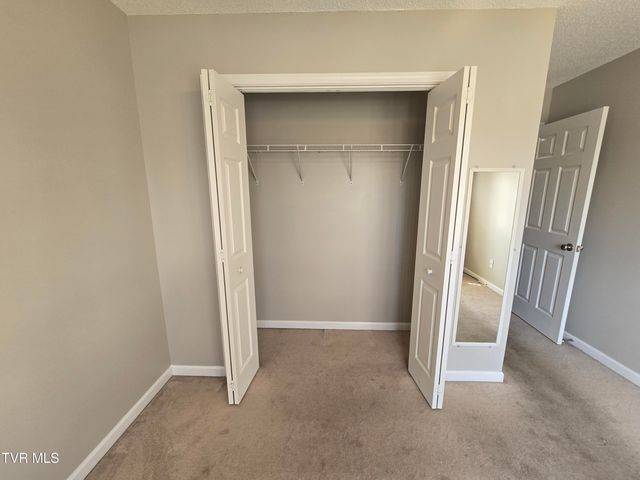 210 Taylor Drive, Piney Flats, TN 37686