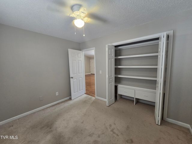 210 Taylor Drive, Piney Flats, TN 37686