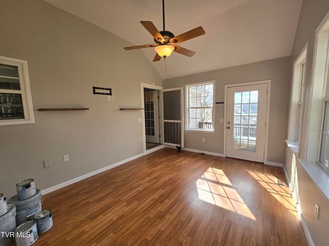 210 Taylor Drive, Piney Flats, TN 37686