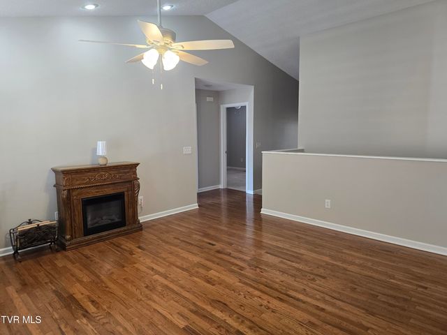 210 Taylor Drive, Piney Flats, TN 37686