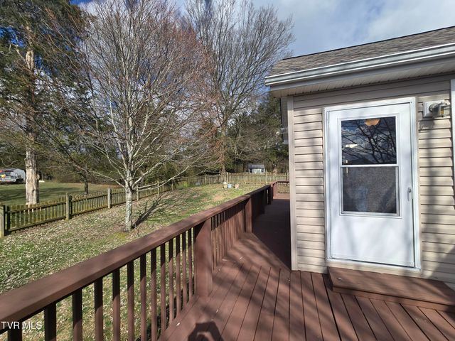 210 Taylor Drive, Piney Flats, TN 37686