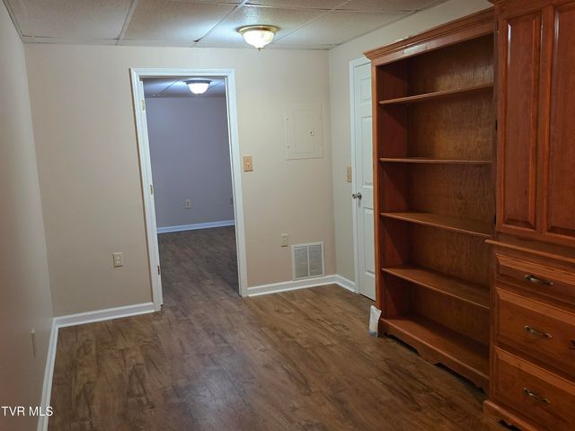 210 Taylor Drive, Piney Flats, TN 37686