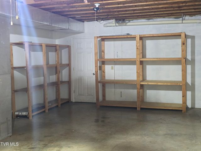 210 Taylor Drive, Piney Flats, TN 37686