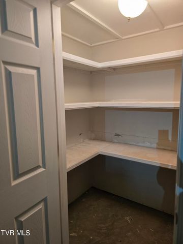 210 Taylor Drive, Piney Flats, TN 37686