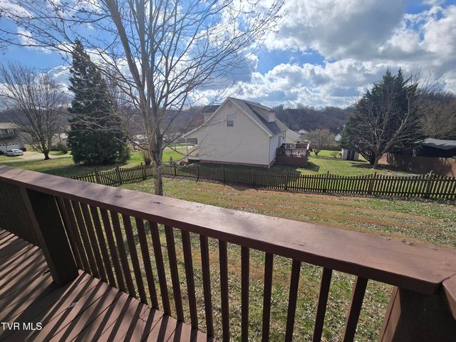 210 Taylor Drive, Piney Flats, TN 37686