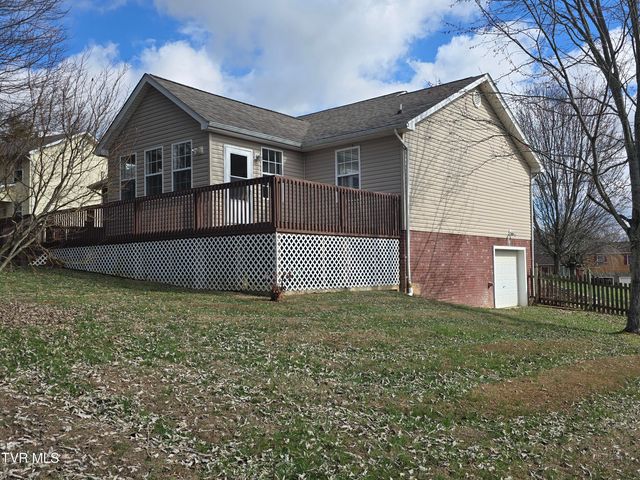 210 Taylor Drive, Piney Flats, TN 37686