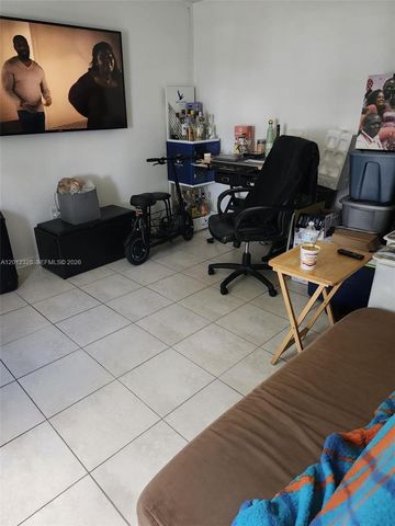 26201 SW 135th Ave, Homestead, FL 33032