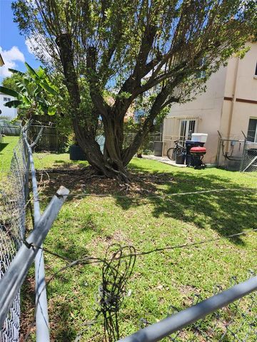 26201 SW 135th Ave, Homestead, FL 33032
