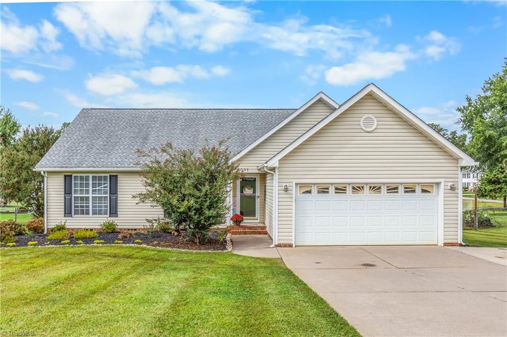 6031 Hickory Creek Road, Winston-salem, NC 27107
