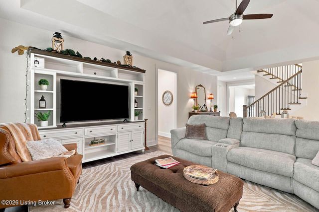 14605 Reserve Park Pl, Louisville, KY 40299