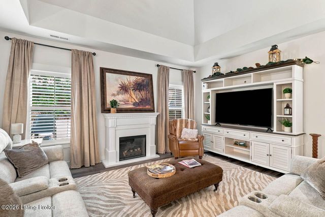 14605 Reserve Park Pl, Louisville, KY 40299