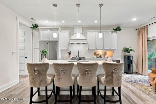 14605 Reserve Park Pl, Louisville, KY 40299