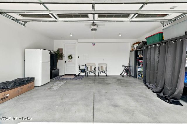 14605 Reserve Park Pl, Louisville, KY 40299