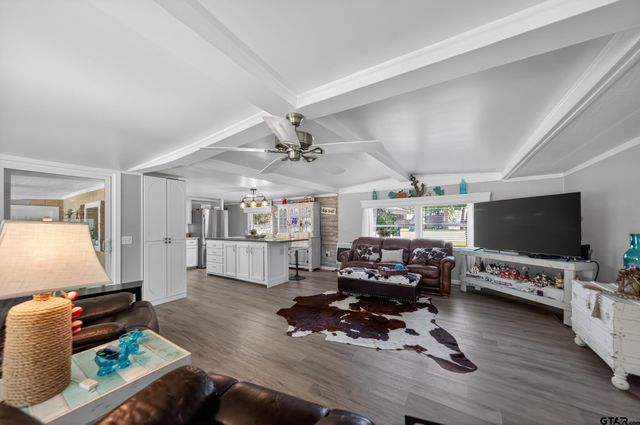 7320 Panorama Dr, Frankston, TX 75763