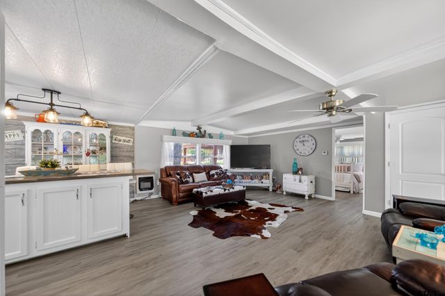 7320 Panorama Dr, Frankston, TX 75763