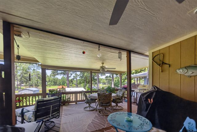 7320 Panorama Dr, Frankston, TX 75763