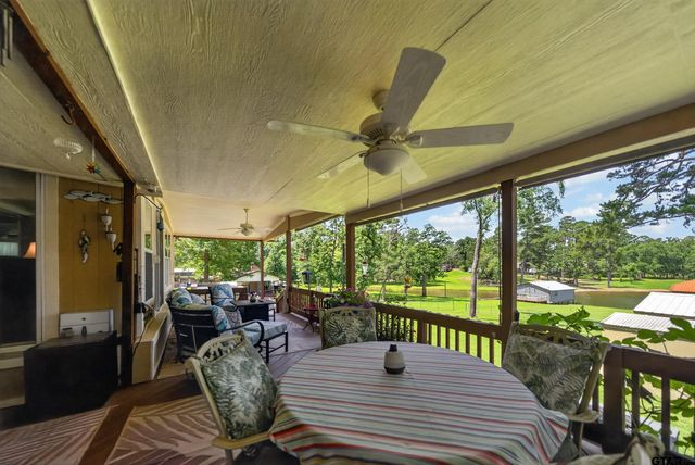7320 Panorama Dr, Frankston, TX 75763