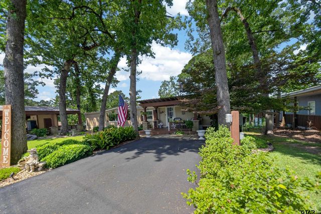 7320 Panorama Dr, Frankston, TX 75763