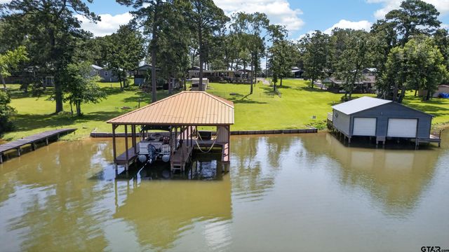 7320 Panorama Dr, Frankston, TX 75763