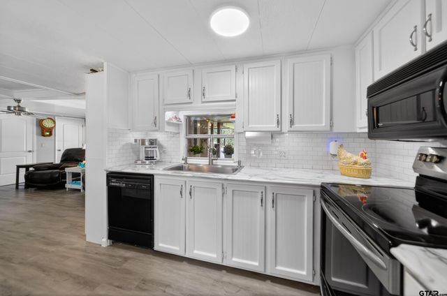 7320 Panorama Dr, Frankston, TX 75763