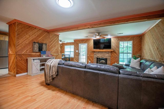 1914 Yielding Road, Cabot, AR 72176