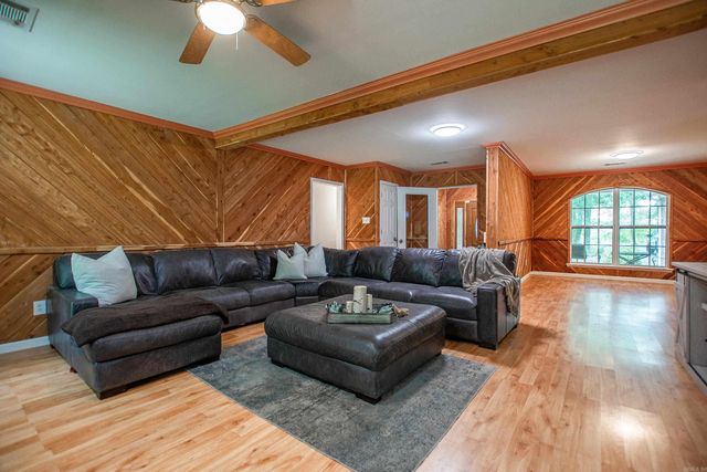 1914 Yielding Road, Cabot, AR 72176