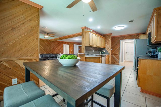 1914 Yielding Road, Cabot, AR 72176