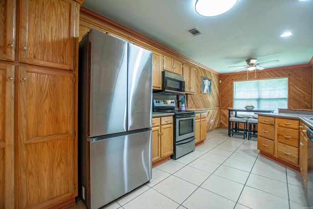 1914 Yielding Road, Cabot, AR 72176