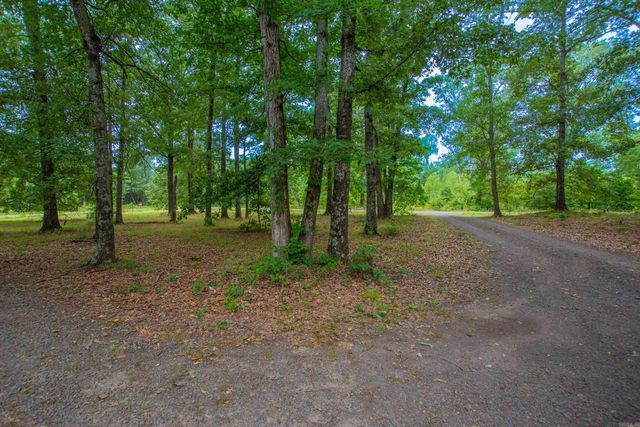 1914 Yielding Road, Cabot, AR 72176