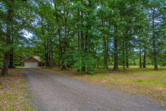 1914 Yielding Road, Cabot, AR 72176