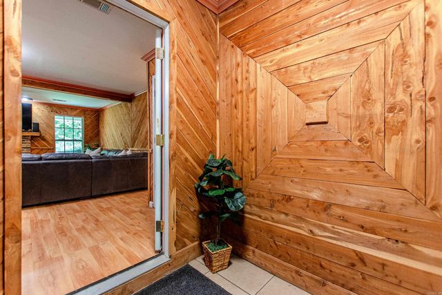 1914 Yielding Road, Cabot, AR 72176