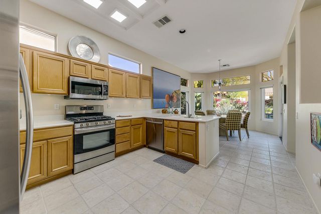 38668 Bent Palm Drive, Palm Desert, CA 92211