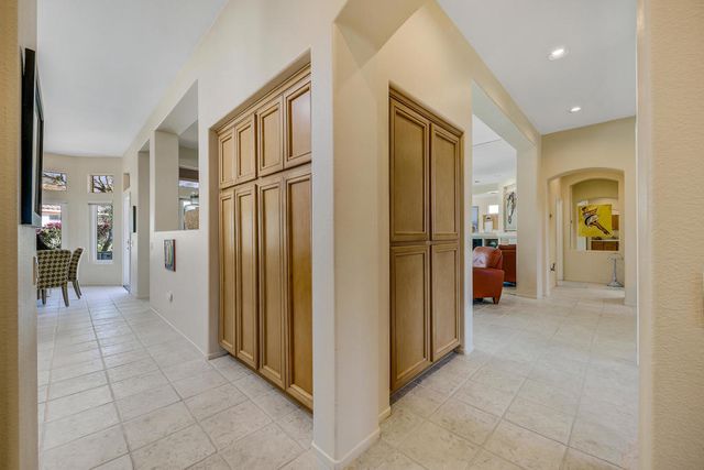 38668 Bent Palm Drive, Palm Desert, CA 92211