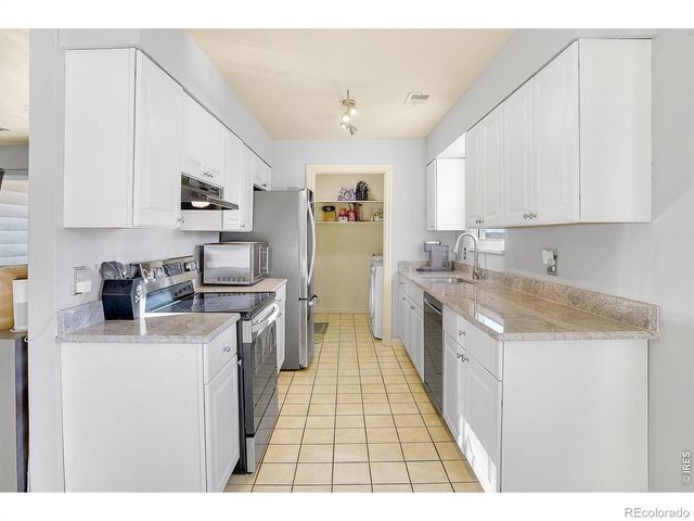 9848 Appletree Place, Thornton, CO 80260